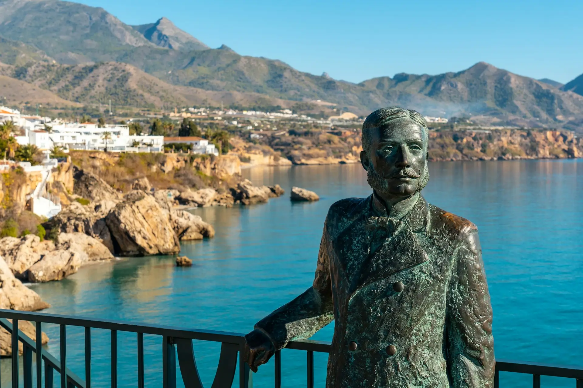 Sculpture on the Balcon de Europa and Calahonda beach